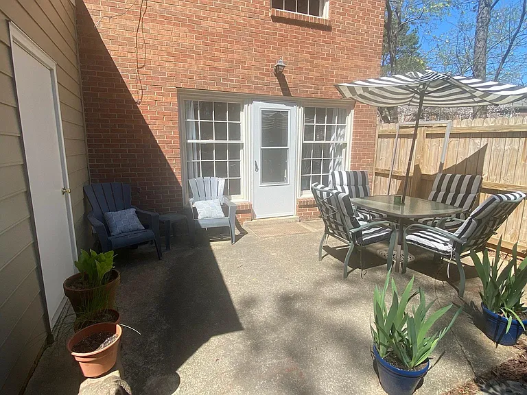 3145 Morningside Dr — Photo 29