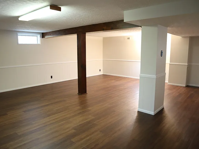 2331 Thornhill Rd — Photo 46