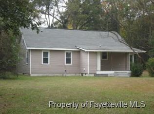 212 S Jackson St, Raeford, NC 28376