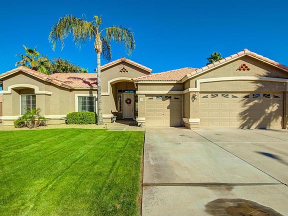 3rd image of 1224 E Tradewind Dr
