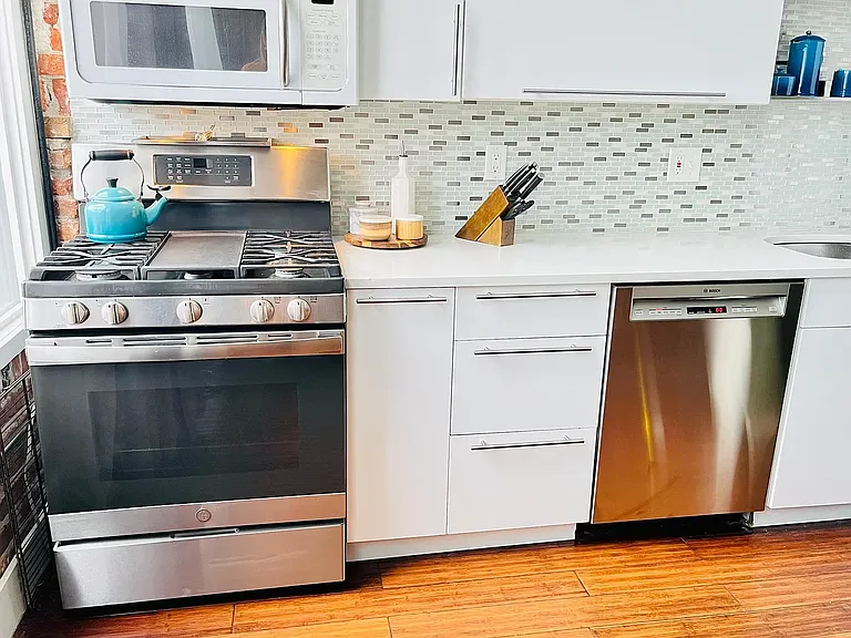 3248 N Williams St — Photo 10