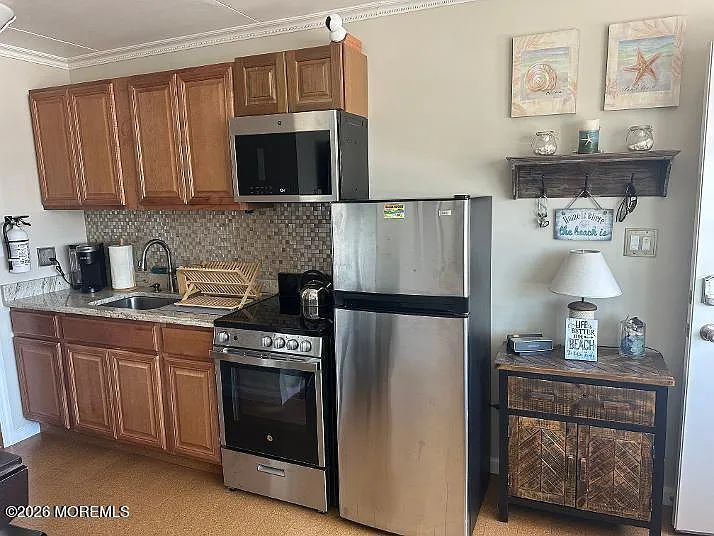 1515 Boulevard #18 — Photo 5
