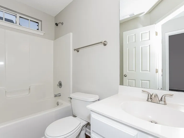 1002 Great Falls Dr — Photo 16
