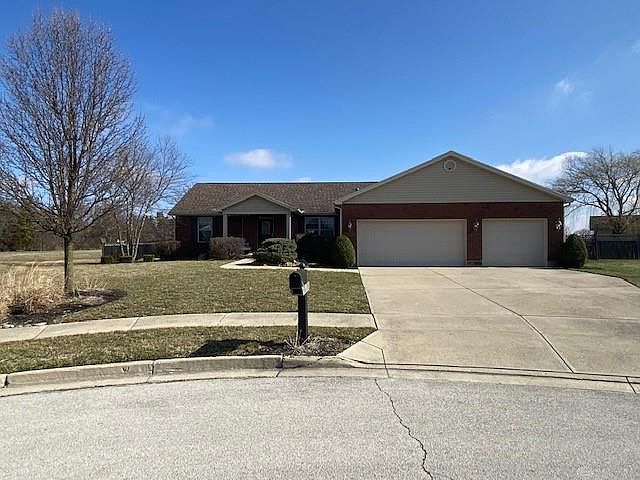 1st image of 370 Mallard Ct