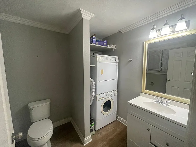 2101 S Josephine St #112 — Photo 8