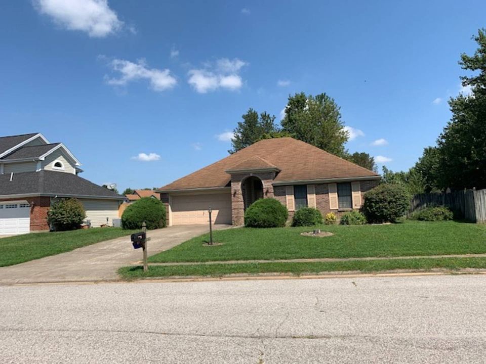 1st image of 5708 Lincoln Pointe Blvd