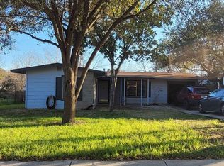 918 Mount Serolod Dr, San Antonio, TX 78213