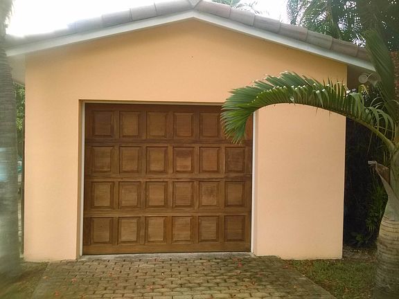 Western cedar garage door