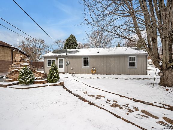 2nd image of 521 Spring Ave