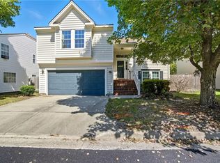 404 Kings Bishop Ct, Chesapeake, VA 23320