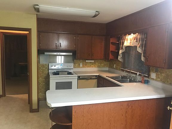 5th image of 4309 Sparrow Dr