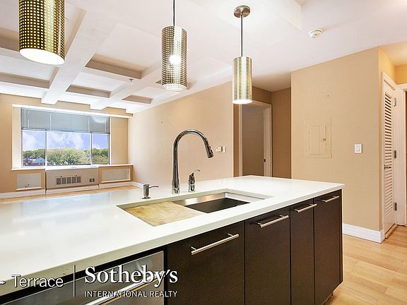 5th image of 64-05 Yellowstone Blvd #403