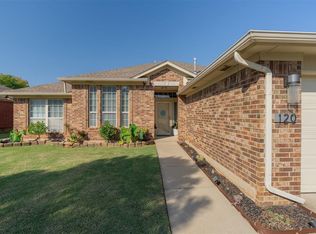120 Great Oaks Dr, Norman, OK 73071