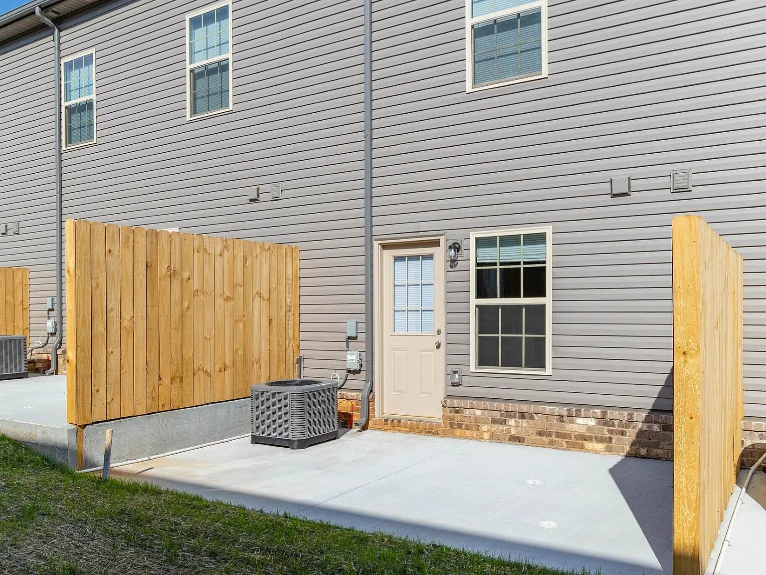 Greystone Townhomes — Photo 2