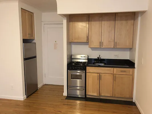 Rented by Waverly Realty Associates | media 4