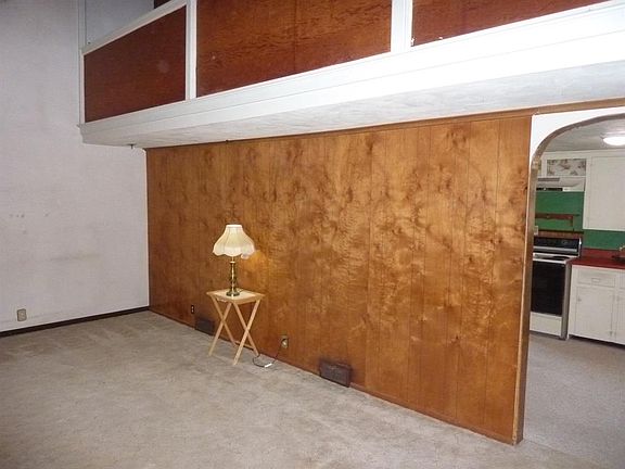 4th image of 420 Willow St