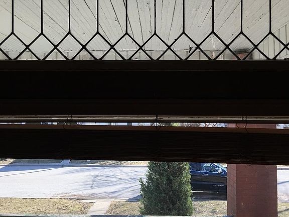 5th image of 835 S Taylor Ave