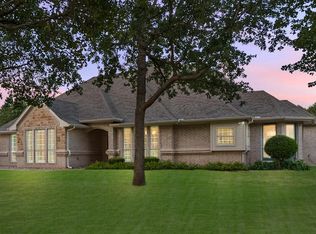 2129 Woodland Hills Ln, Weatherford, TX 76087