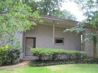 1741 N Hills St, Meridian, MS 39305