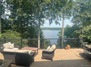 13800 Beechwood Point Cir, Midlothian, VA 23112