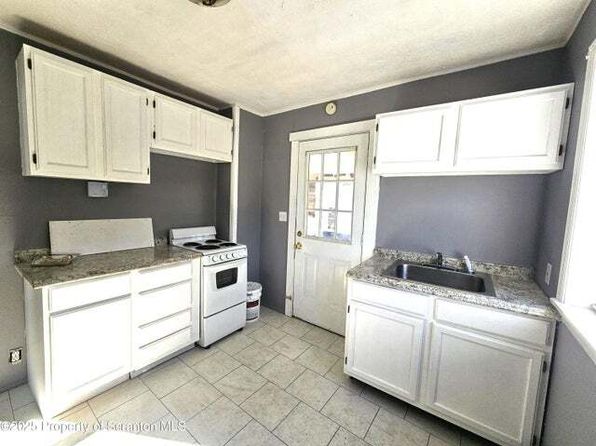 351 Main St #1