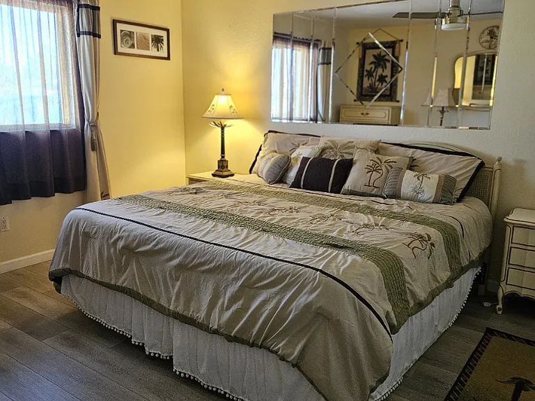 1220 SE 40th St #7 — Photo 8