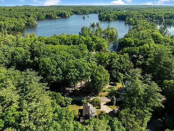 3rd image of 64 Lakeside Dr