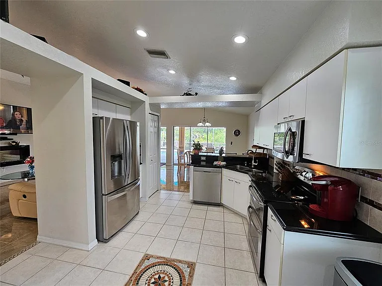 114 Albatross Rd — Photo 9