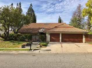 22633 Town Crier Rd, Calabasas, CA 91302