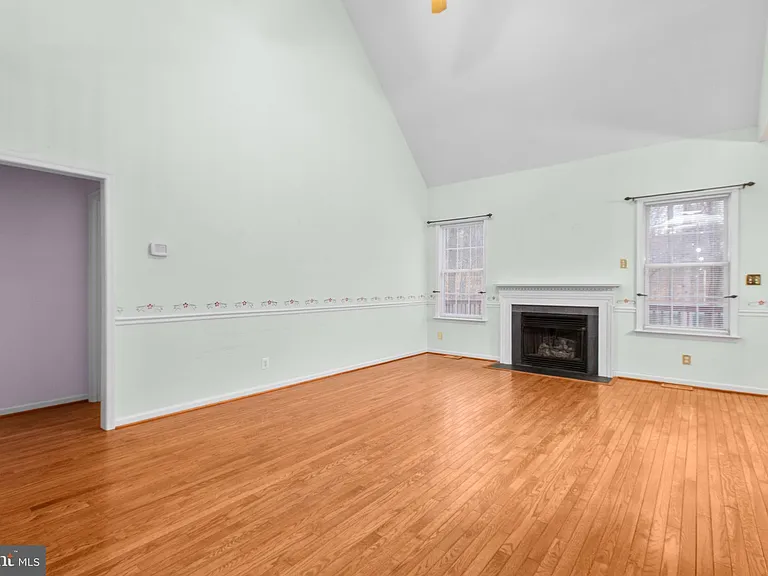 10721 Colbys Ln — Photo 18