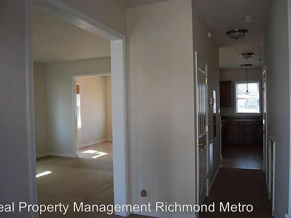 5th image of 115 E 13th St