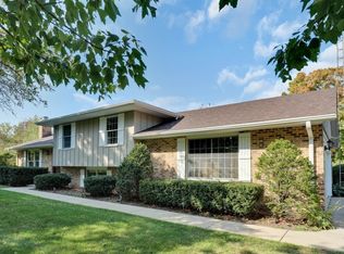 3303 Vermont Rd, Woodstock, IL