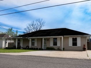 221 Bayou Vista Dr, Thibodaux, LA 70301