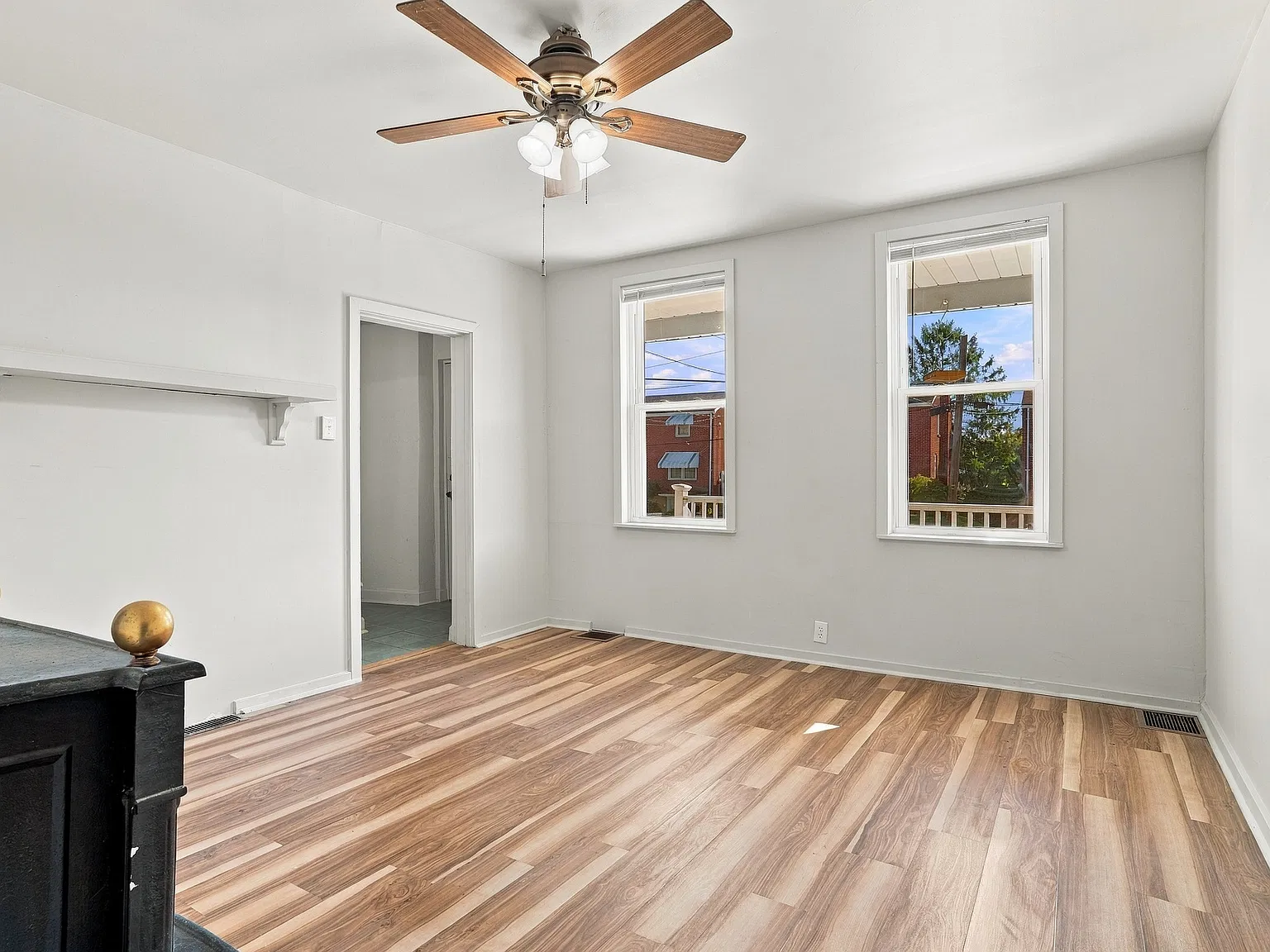 3 bed, 1460 sqft, $2,400 — Photo 4