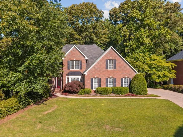 1010 Laurian Park Dr, Roswell, GA 30075