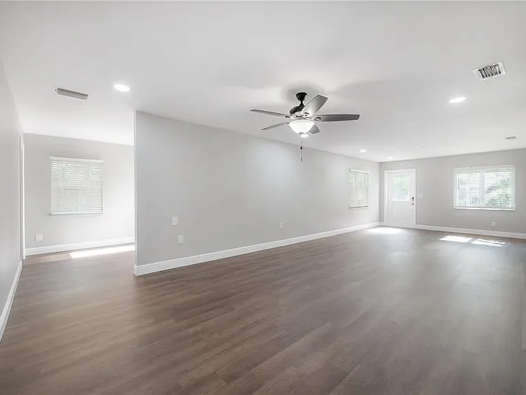 6901 S Fitzgerald St — Photo 29