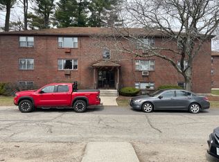 4 Brook Rd APT 8, Salem, NH 03079