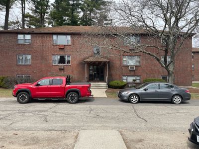 4 Brook Rd APT 8, Salem, NH, 03079