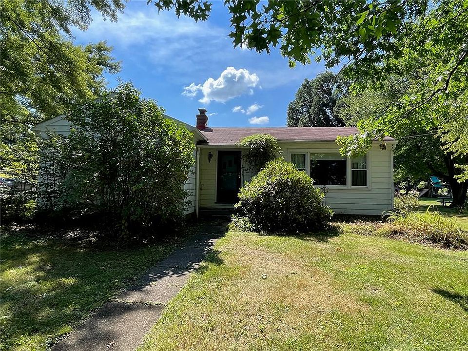 1st image of 3557 Crestwood Dr