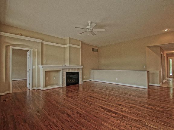 5th image of 3869 Deertrail Dr