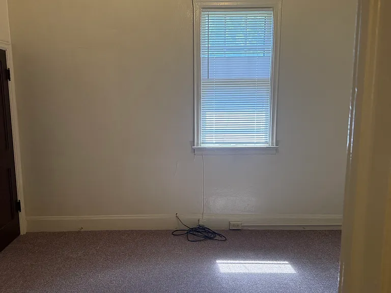 1719 Bluemont Ave SW #8 — Photo 8