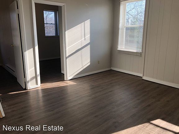 3rd image of 3408 Parkview Ave APT 210