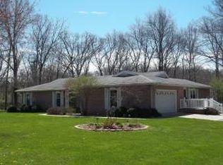 280 Coolidge Ave, Charleston, IL 61920