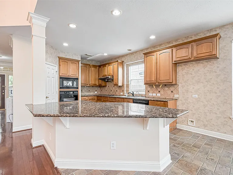 5547 Cranston Ct — Photo 15