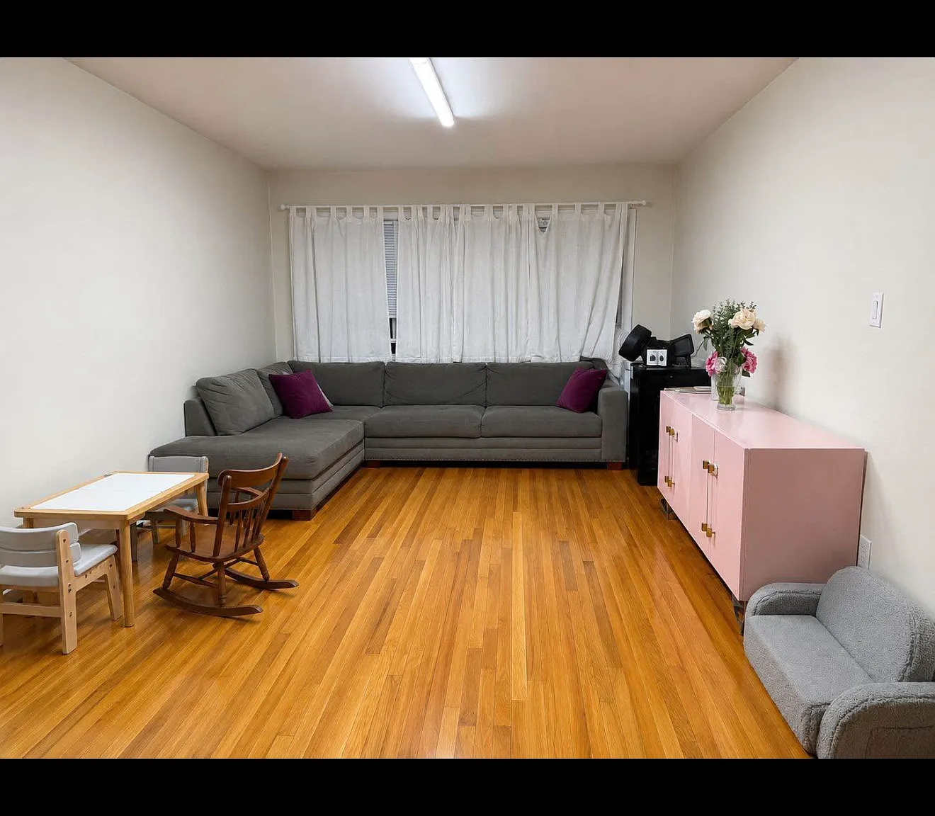 4 bed, $3,800 — Photo 1