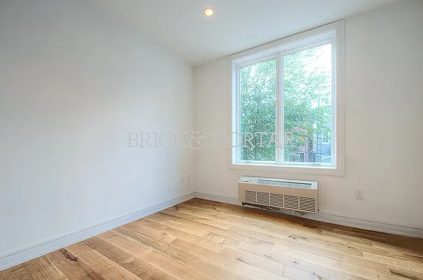 Rented by Brick&Mortar | media 16