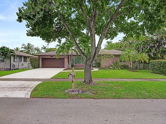 3rd image of 11907 SW 55 Street