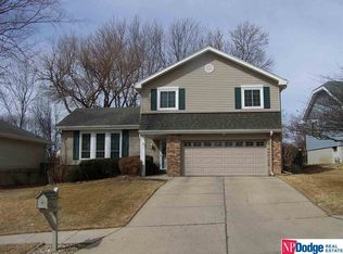 2520 S 152nd Avenue Cir, Omaha, NE 68144