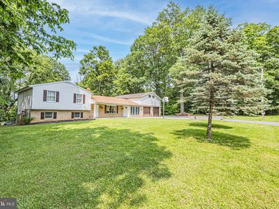 165 Chesley Dr, Falling Waters, WV, 25419