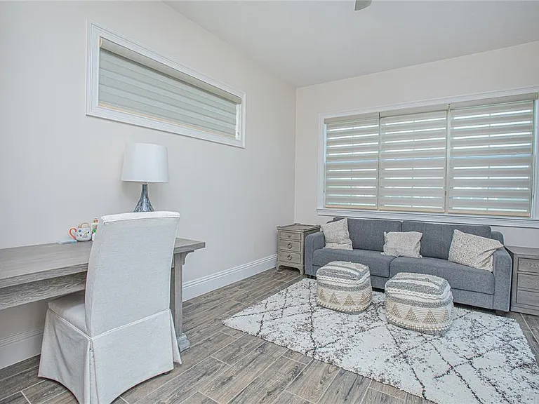 10846 Mobberley Cir — Photo 17